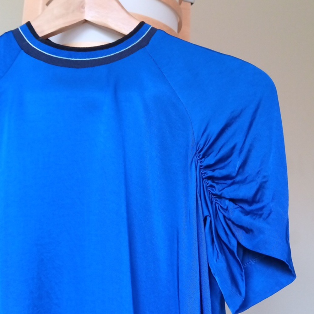 P17" Zara Satin Vibrant Blue Crinkled Short Sleeve Top - Picture 3 of 10